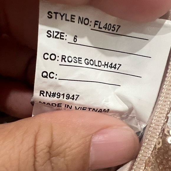 Dessy Girls FLOWER GIRL DRESS - Picture 14 of 14